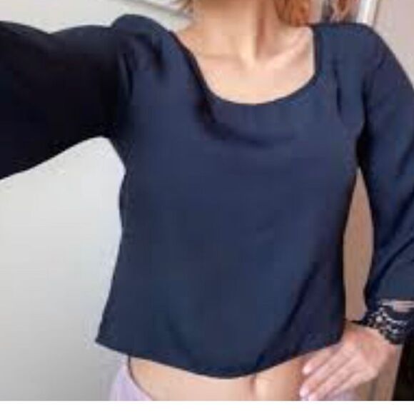 Hollister size large crop blouse  blue with lace  on sleeves - Picture 1 of 13